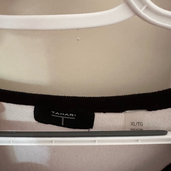 Tahari Sweater XL - Picture 3 of 3